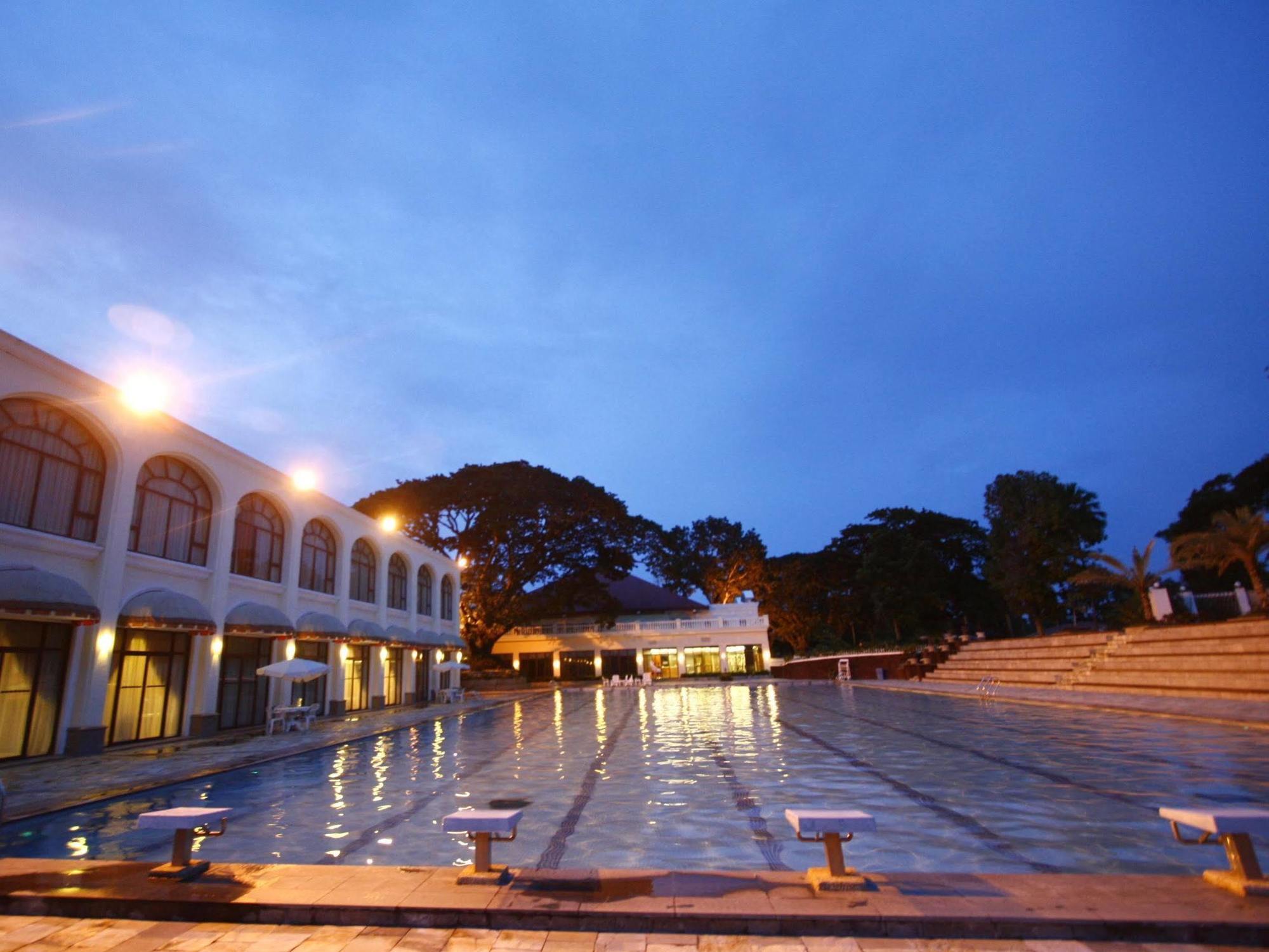 Fontana Hotel And Villas - Fontana Hot Spring Leisure Parks Mabalacat Exteriér fotografie