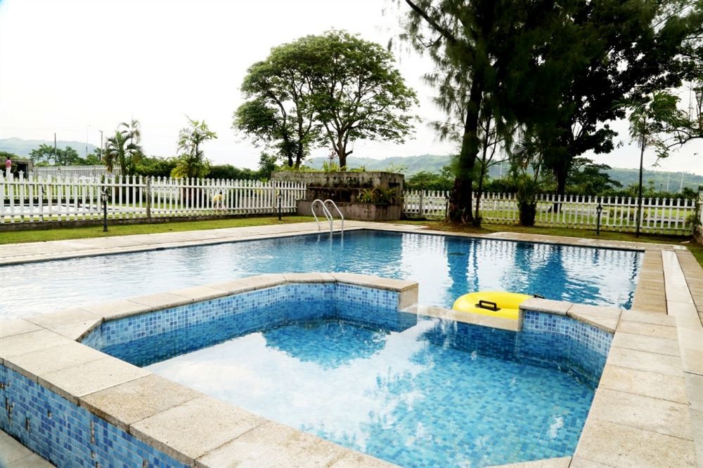 Fontana Hotel And Villas - Fontana Hot Spring Leisure Parks Mabalacat Exteriér fotografie